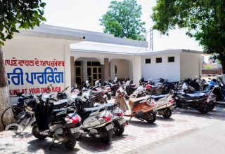 parking-lot-scooters-guru-nanak-mission-hospital-dhahan-kaleran-watermark