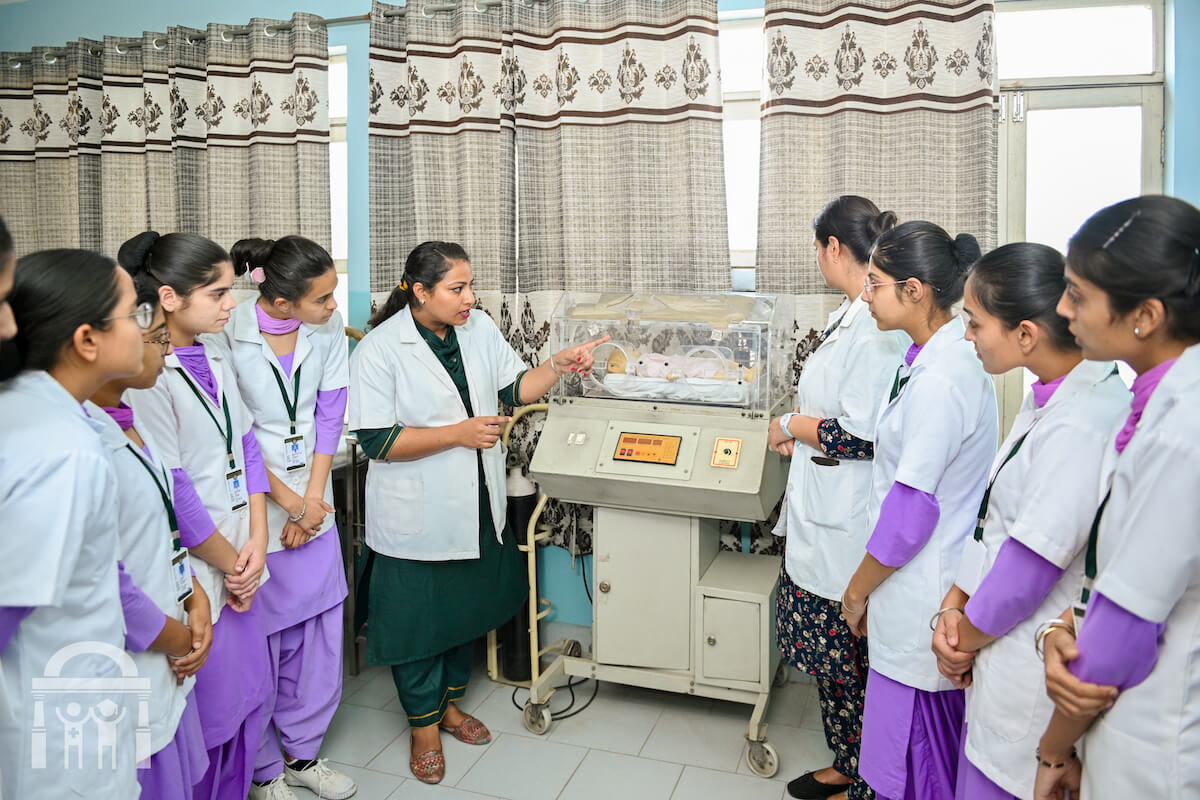 Paediatric lab learning about incubator at Guru Nanak Mission College in Dhahan Kaleran